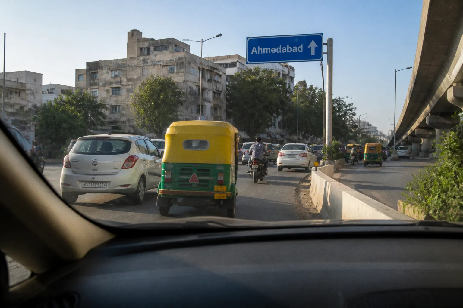 Mietwagen in Ahmedabad (Indien): praktischer Ratgeber
